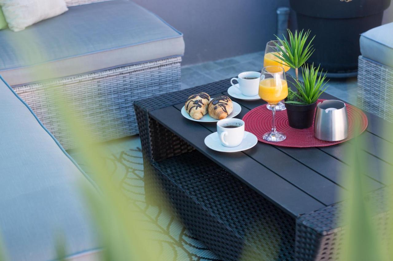 Apartments Lidija - Sea View Apartment With Exclusive Right Of Using Hot Tub Or Split Level Apartment With Exclusive Right Of Using Pool Podstrana Exterior photo