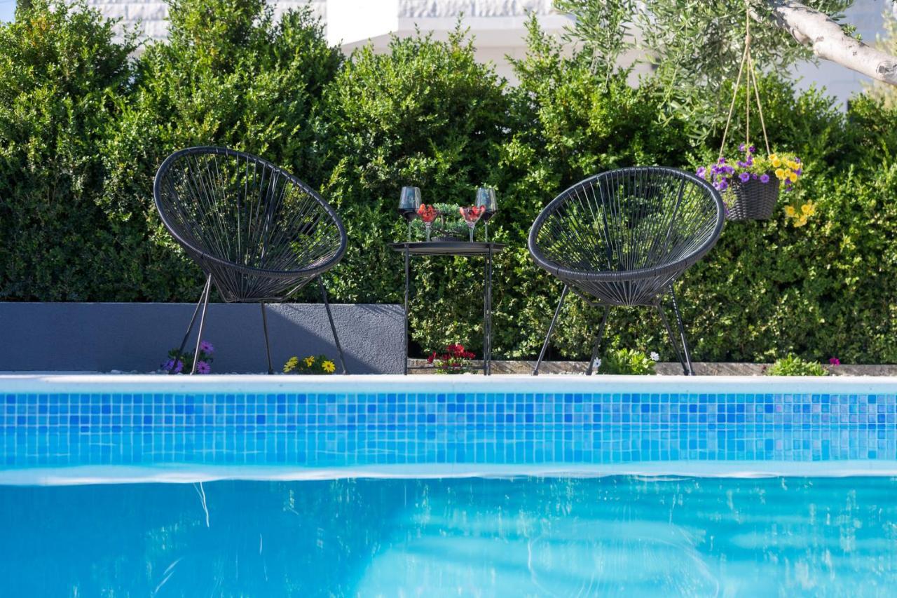 Apartments Lidija - Sea View Apartment With Exclusive Right Of Using Hot Tub Or Split Level Apartment With Exclusive Right Of Using Pool Podstrana Exterior photo