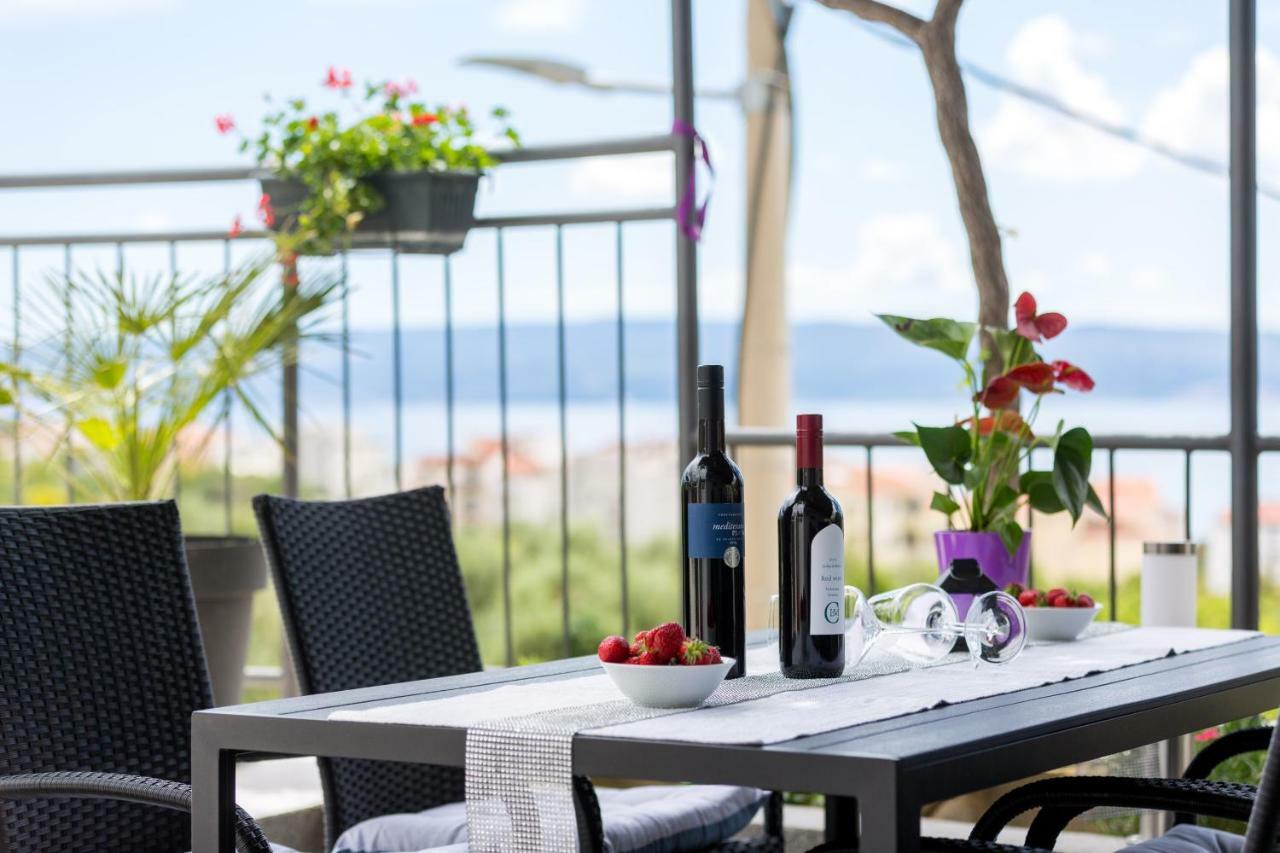 Apartments Lidija - Sea View Apartment With Exclusive Right Of Using Hot Tub Or Split Level Apartment With Exclusive Right Of Using Pool Podstrana Exterior photo