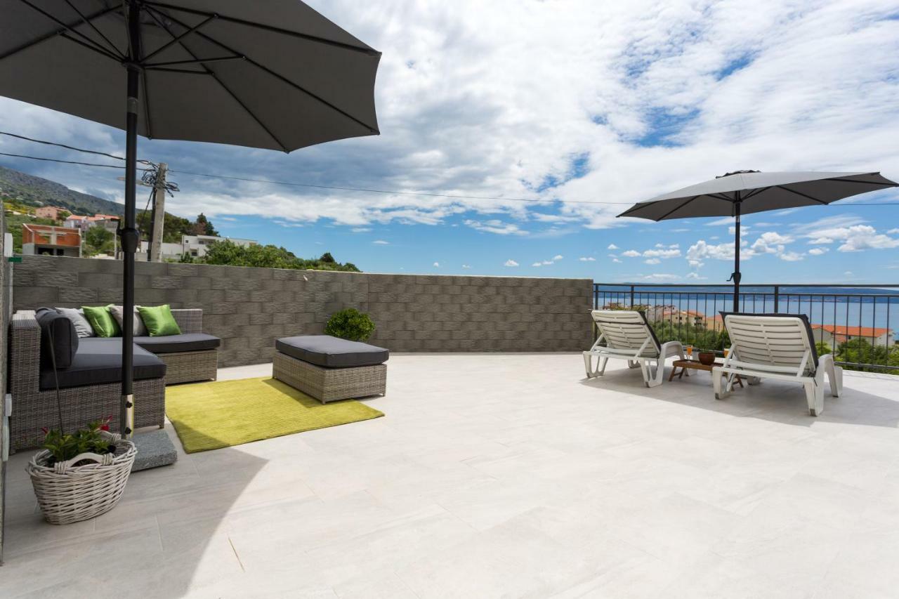 Apartments Lidija - Sea View Apartment With Exclusive Right Of Using Hot Tub Or Split Level Apartment With Exclusive Right Of Using Pool Podstrana Exterior photo