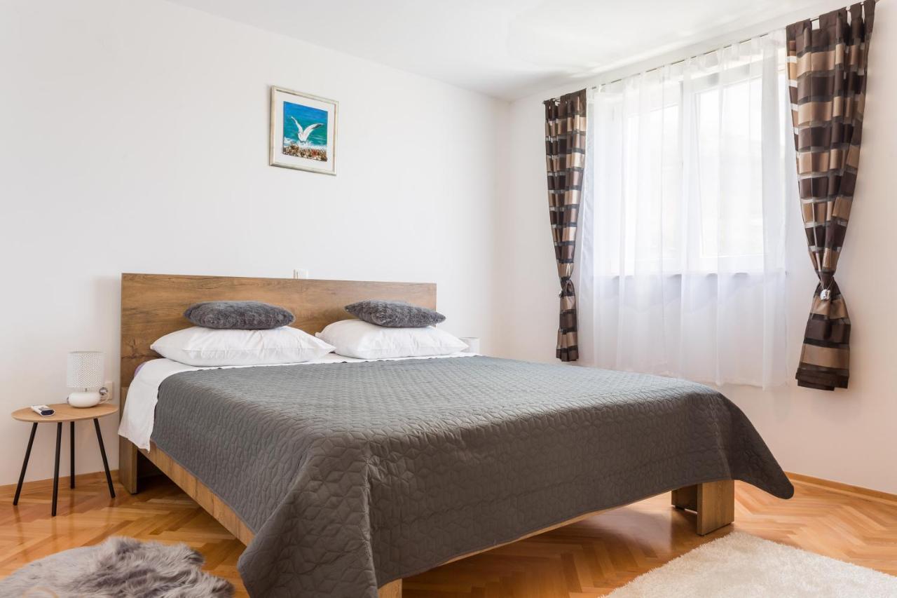 Apartments Lidija - Sea View Apartment With Exclusive Right Of Using Hot Tub Or Split Level Apartment With Exclusive Right Of Using Pool Podstrana Exterior photo